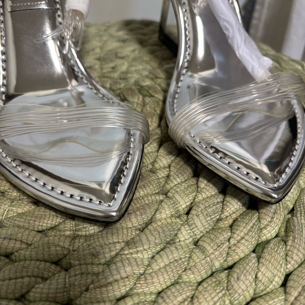NEW Good American Cinder-f*cking Rella Clear Wedge Sandal Size 8 - Picture 10 of 14